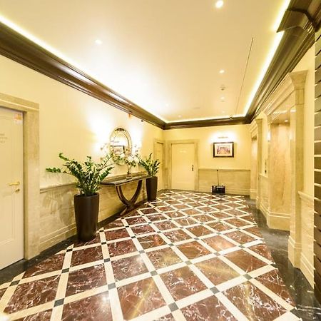 1 Room 60M2 Center Of Obolon Near River Side. 11 Floor 基輔 外观 照片