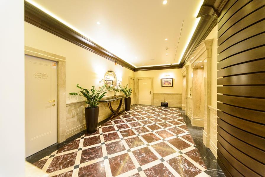 1 Room 60M2 Center Of Obolon Near River Side. 11 Floor 基輔 外观 照片